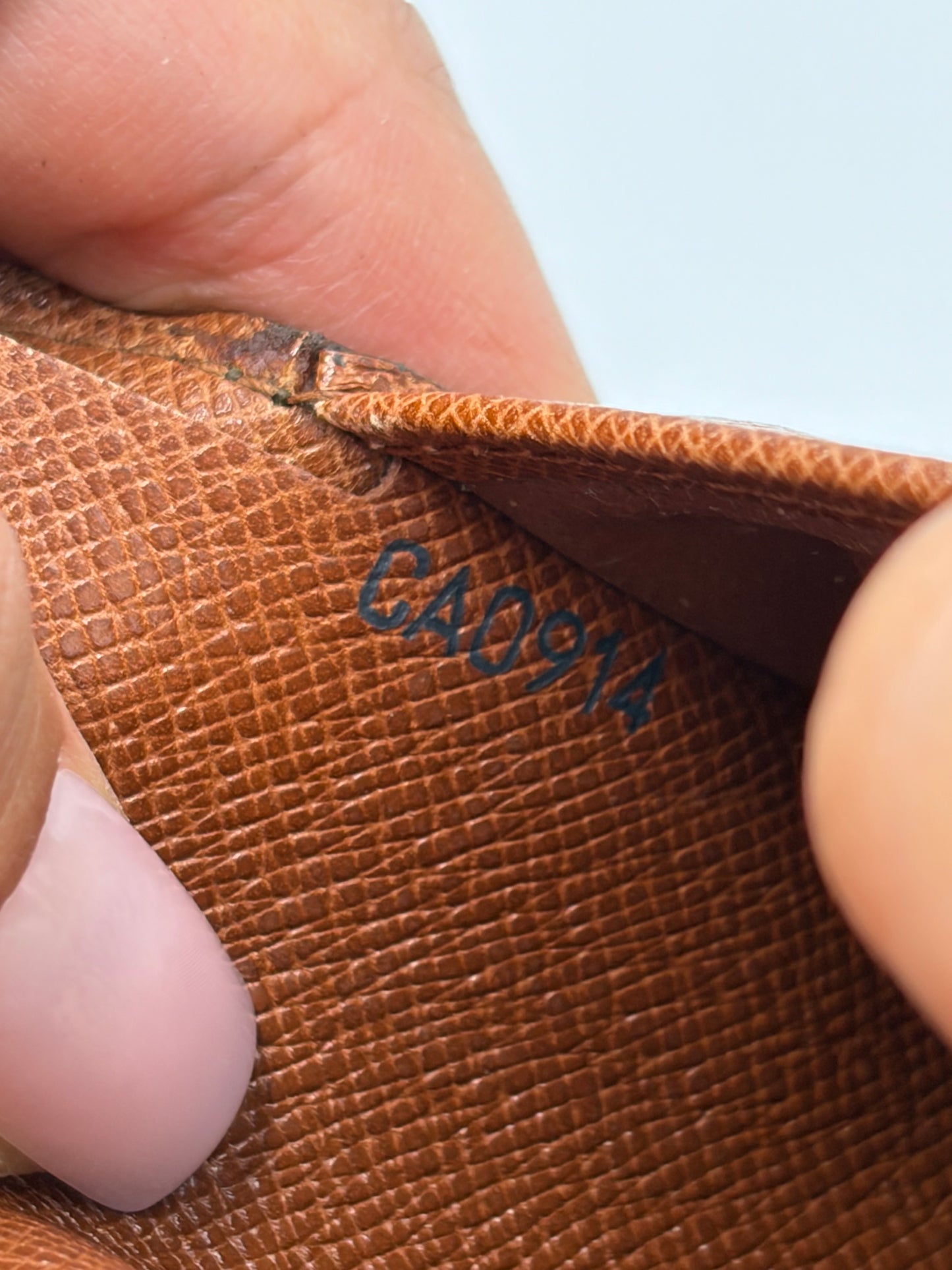 LOUIS VUITTON PORTEMONNEE SMALL