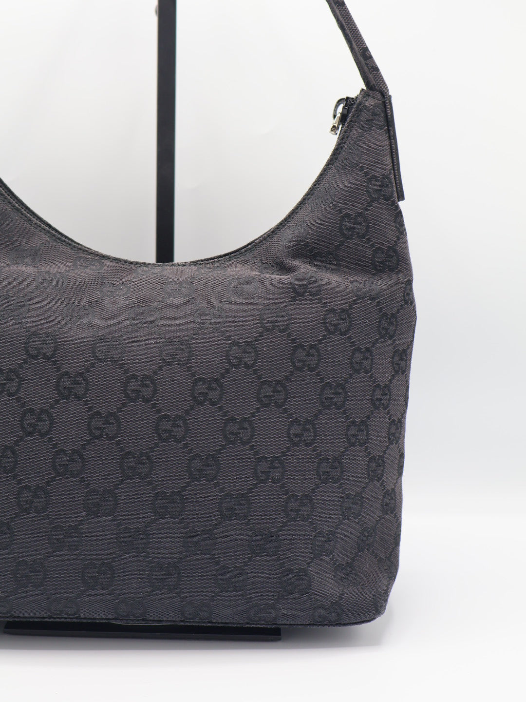 GUCCI GG CANVAS HOBO