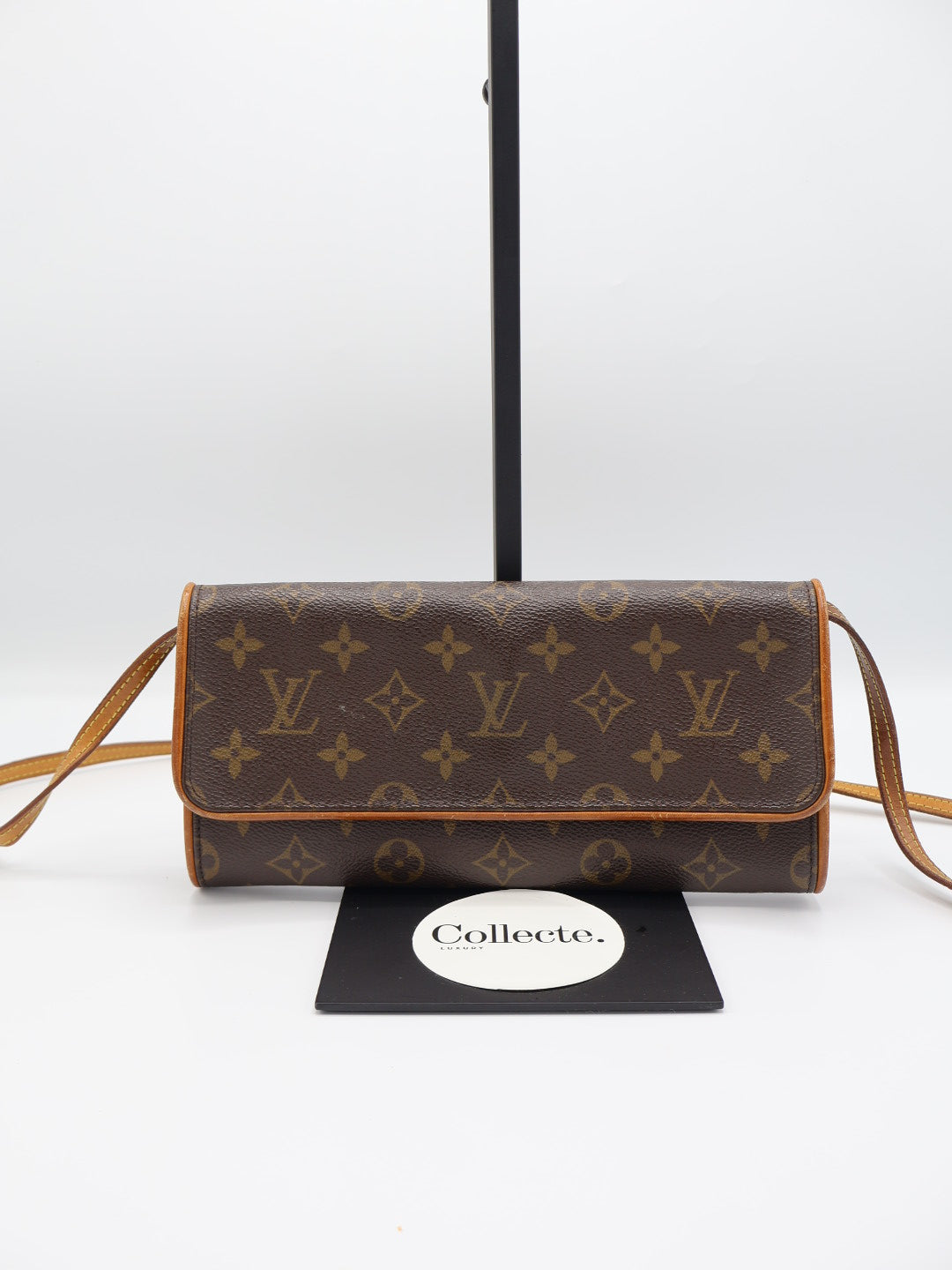 LOUIS VUITTON POCHETTE TWIN