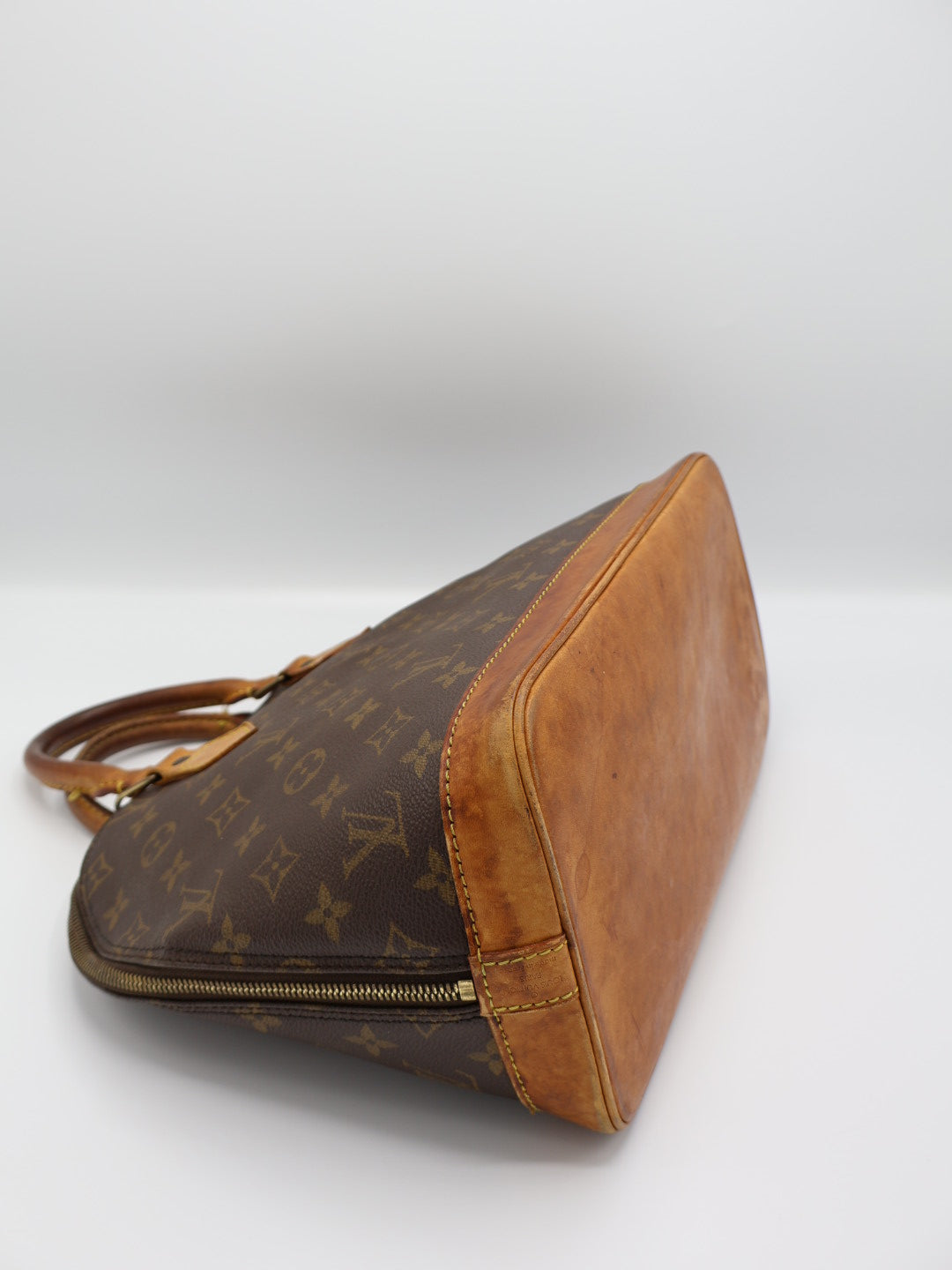 LOUIS VUITTON ALMA