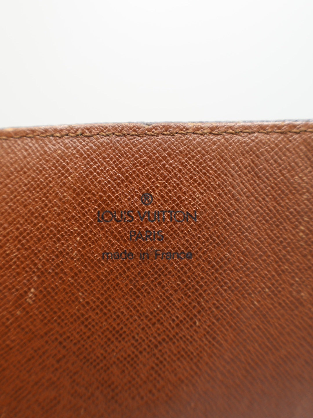 LOUIS VUITTON CARTOUCHIÈRE MM