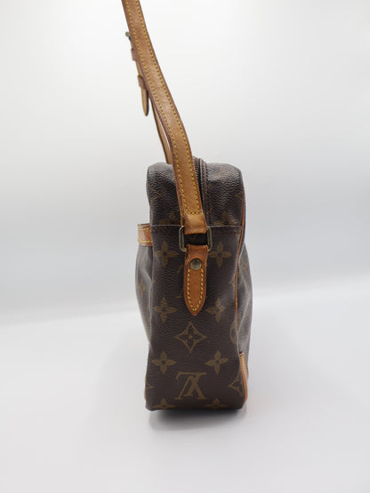 LOUIS VUITTON TROCADERO 30