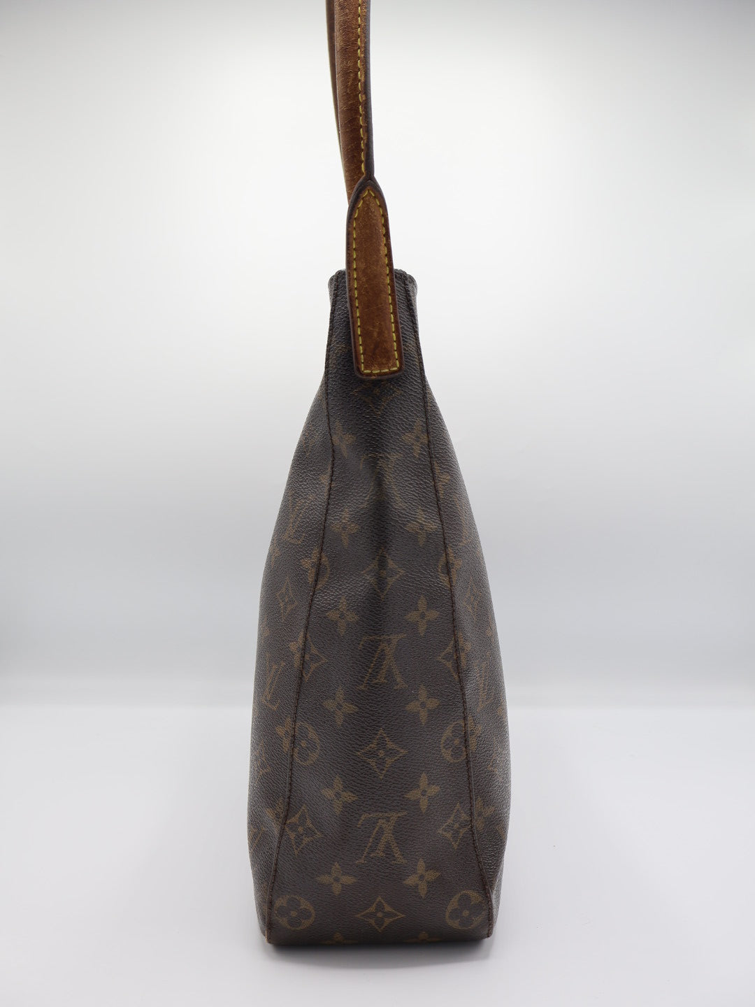 LOUIS VUITTON LOOPING GM