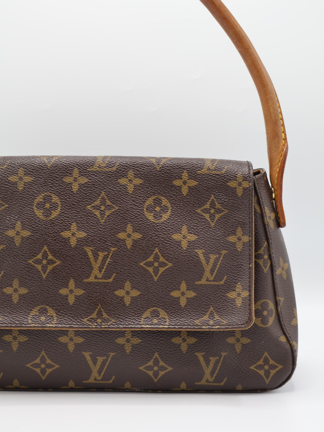 LOUIS VUITTON LOOPING PM