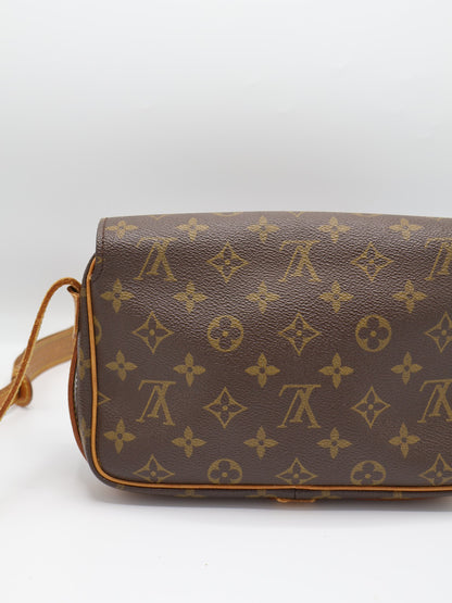 LOUIS VUITTON SAINT GERMAIN 24