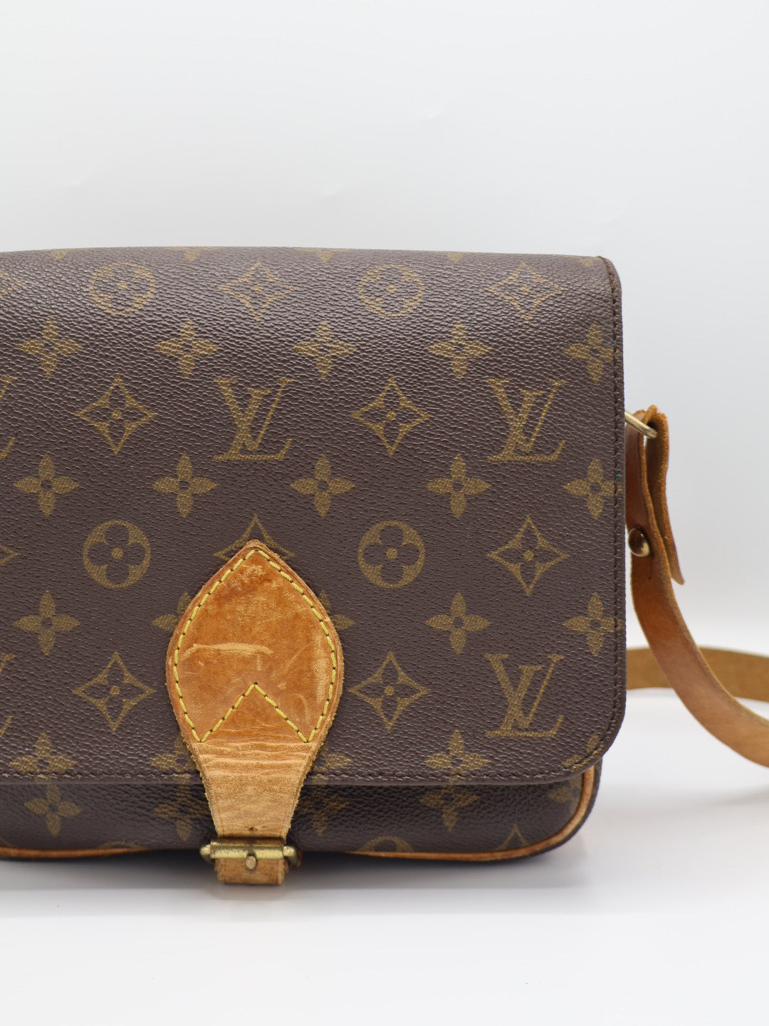 LOUIS VUITTON CARTOUCHIÈRE MM