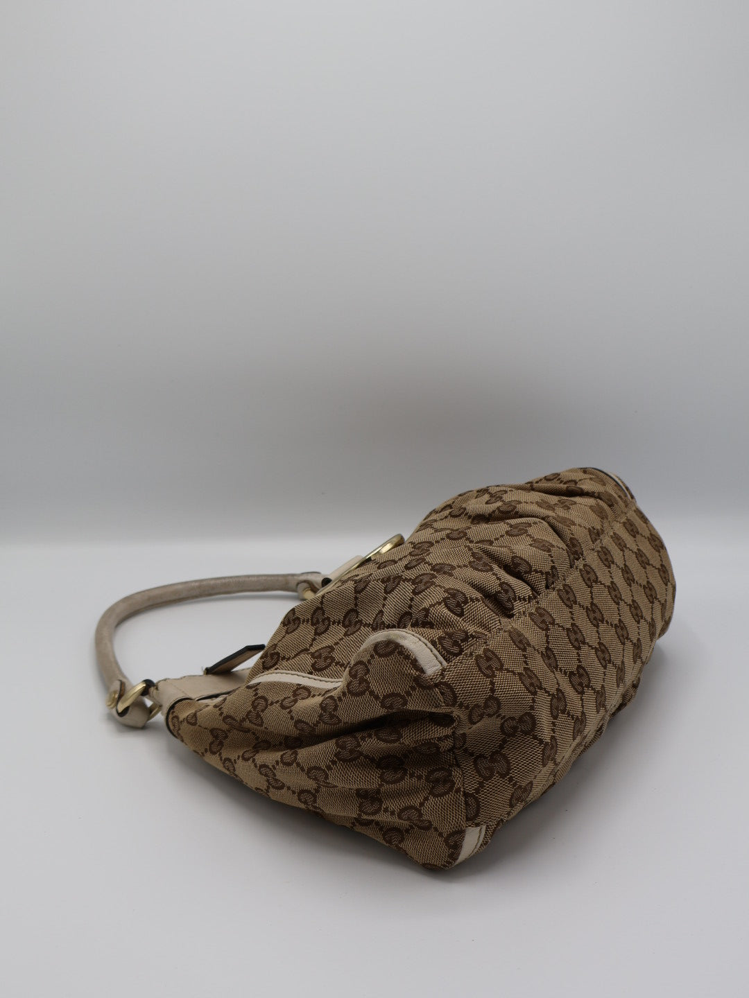 GUCCI ABBEY D-RING BAG