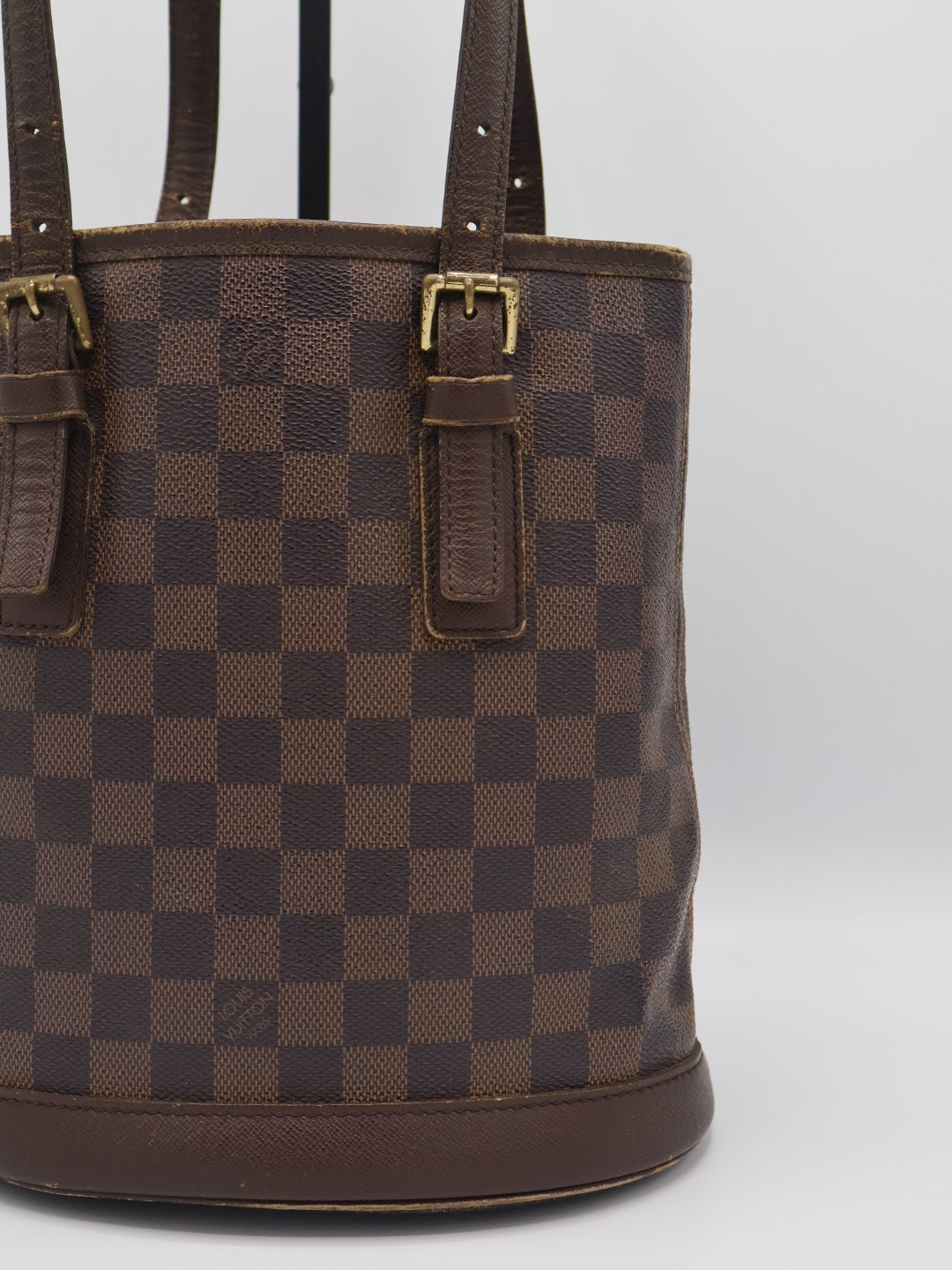 LOUIS VUITTON MARAIS BUCKET