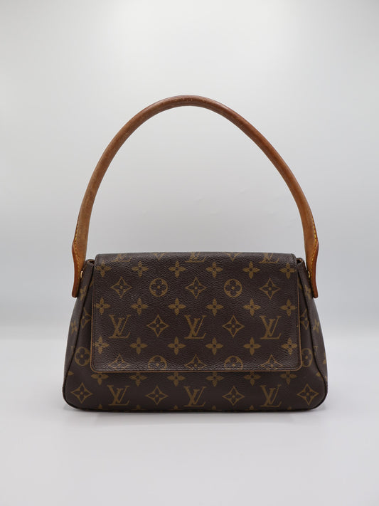 LOUIS VUITTON LOOPING PM