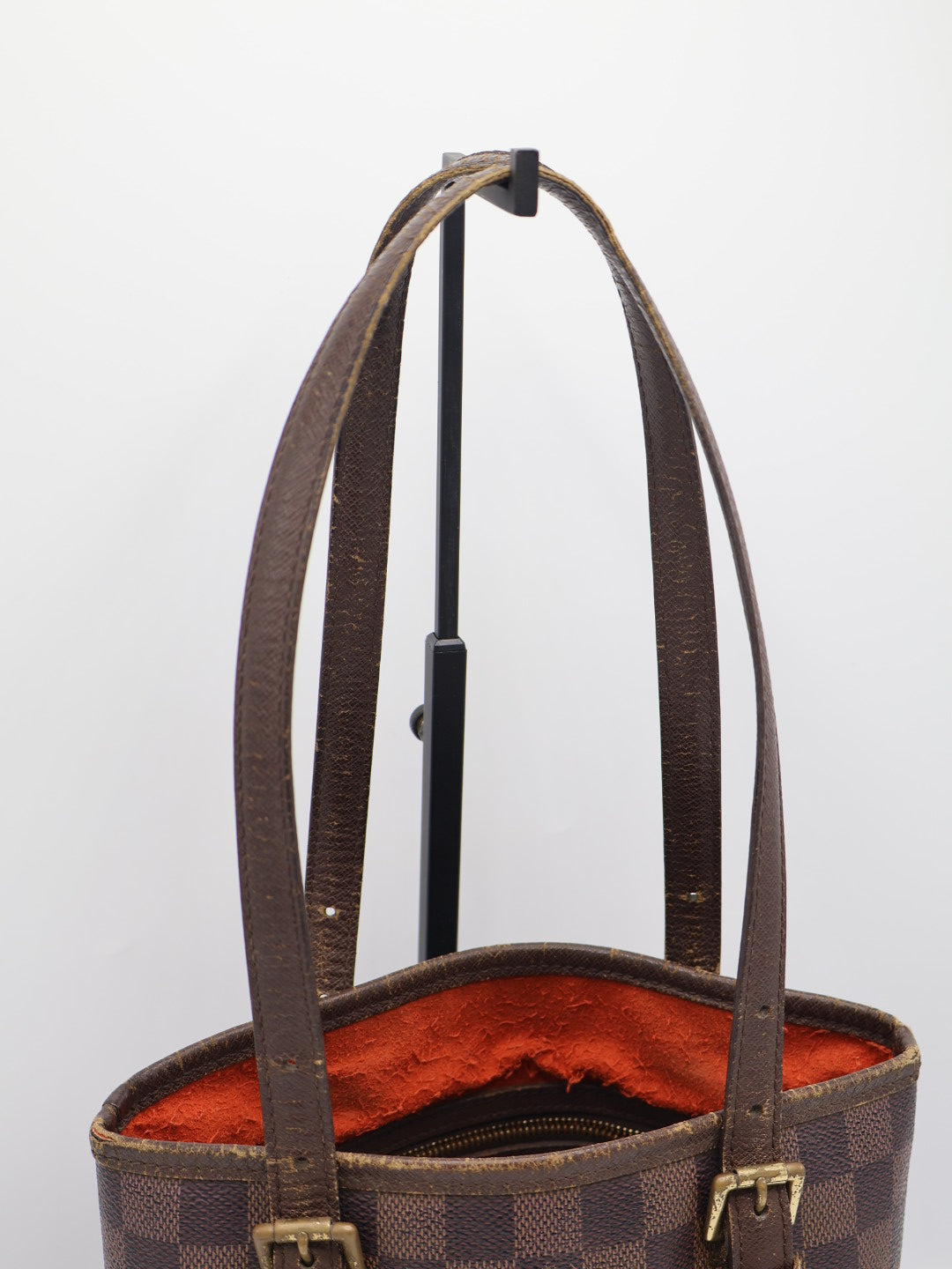 LOUIS VUITTON MARAIS BUCKET