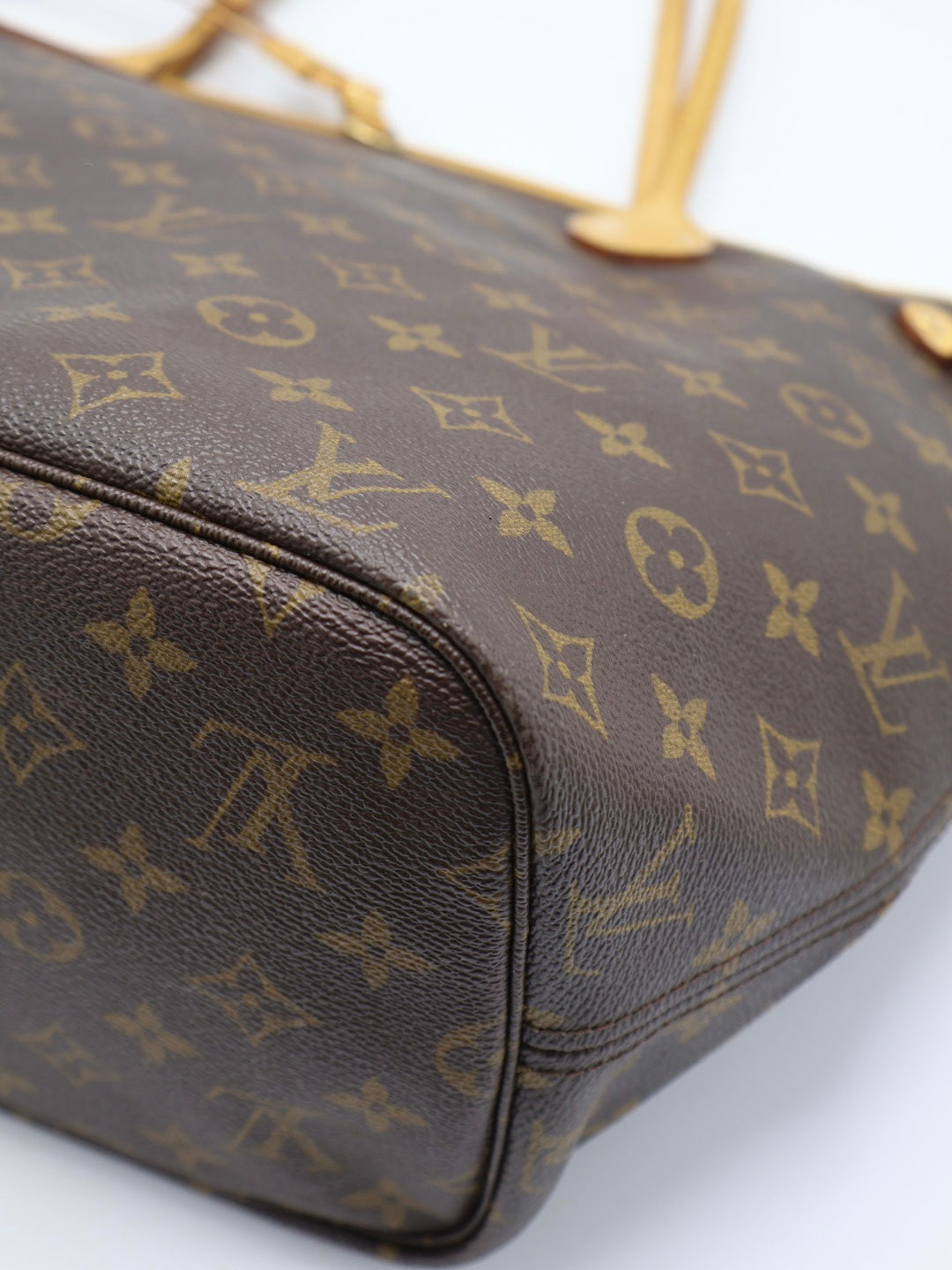 LOUIS VUITTON NEVERFULL MM