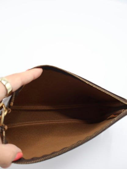 LOUIS VUITTON POCHETTE ACCESSOIRES