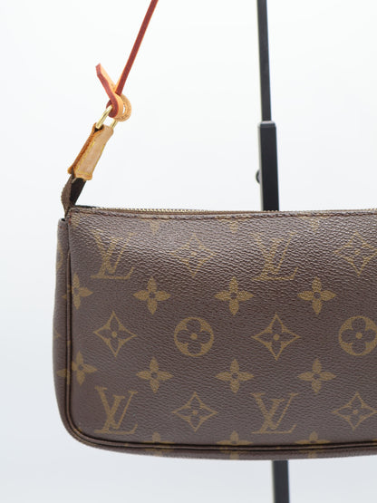 LOUIS VUITTON POCHETTE ACCESSOIRES