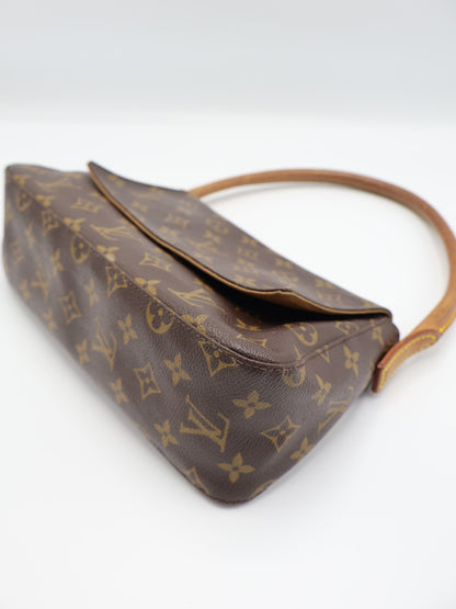 LOUIS VUITTON LOOPING PM