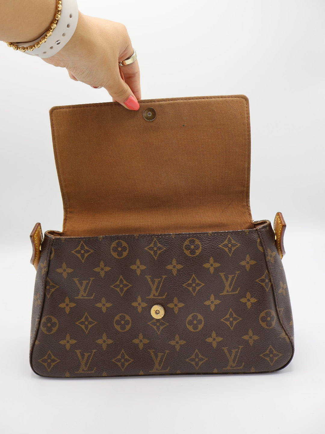 LOUIS VUITTON LOOPING PM