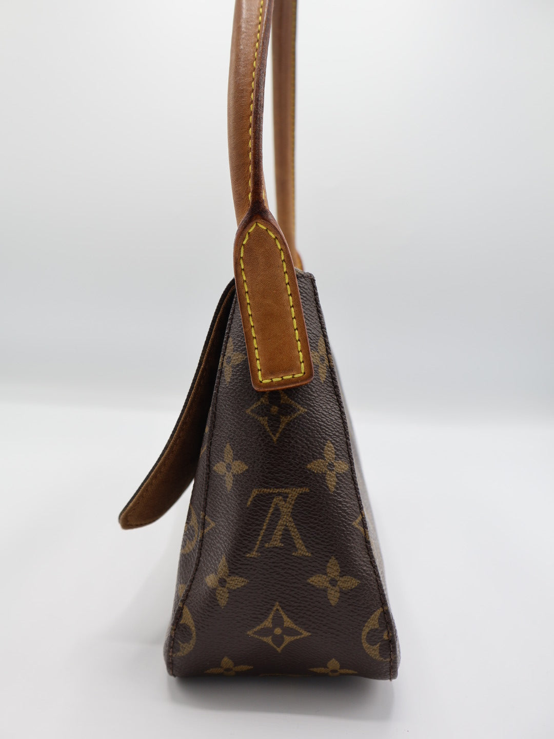 LOUIS VUITTON LOOPING PM