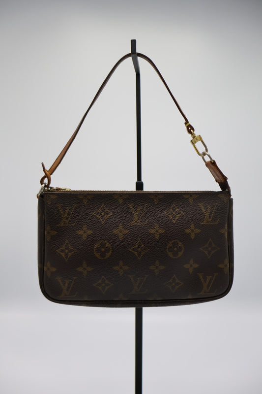LOUIS VUITTON POCHETTE ACCESSOIRES
