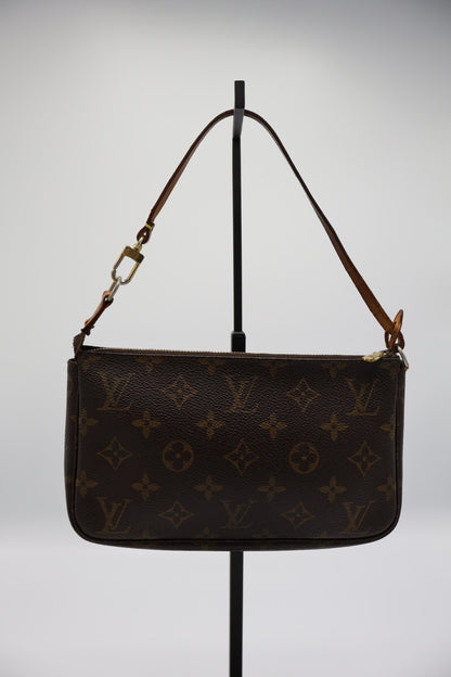 LOUIS VUITTON POCHETTE ACCESSOIRES