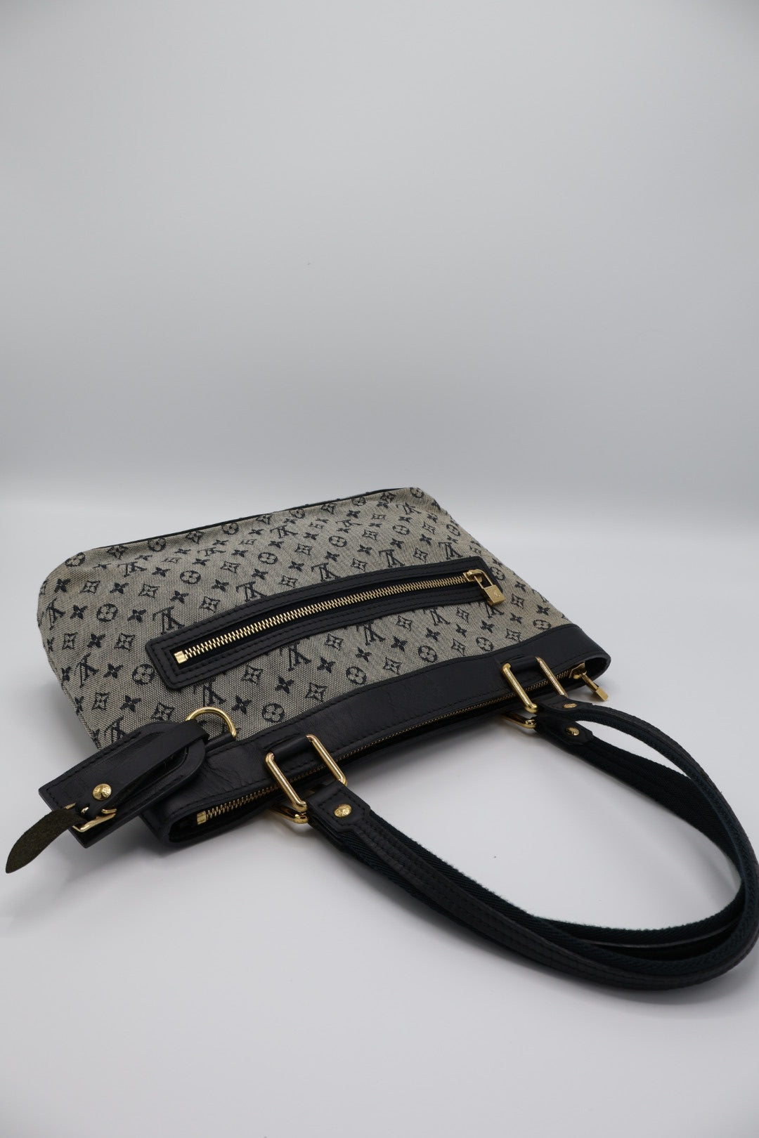 LOUIS VUITTON MINI LUCILLE PM