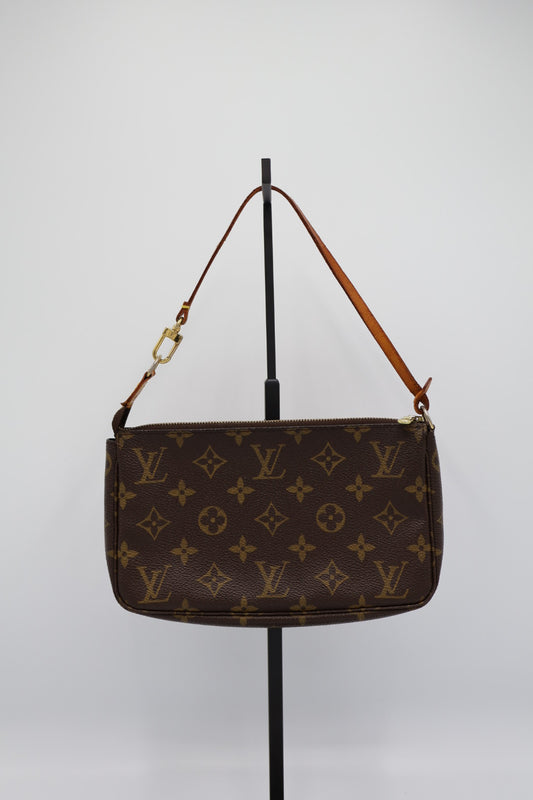 LOUIS VUITTON POCHETTE ACCESSOIRES